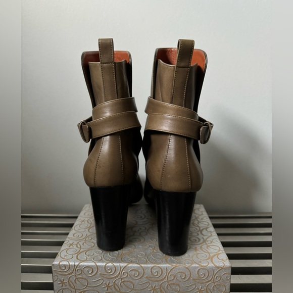 🩶Celine Leather Ankle Boots - Picture 7 of 16